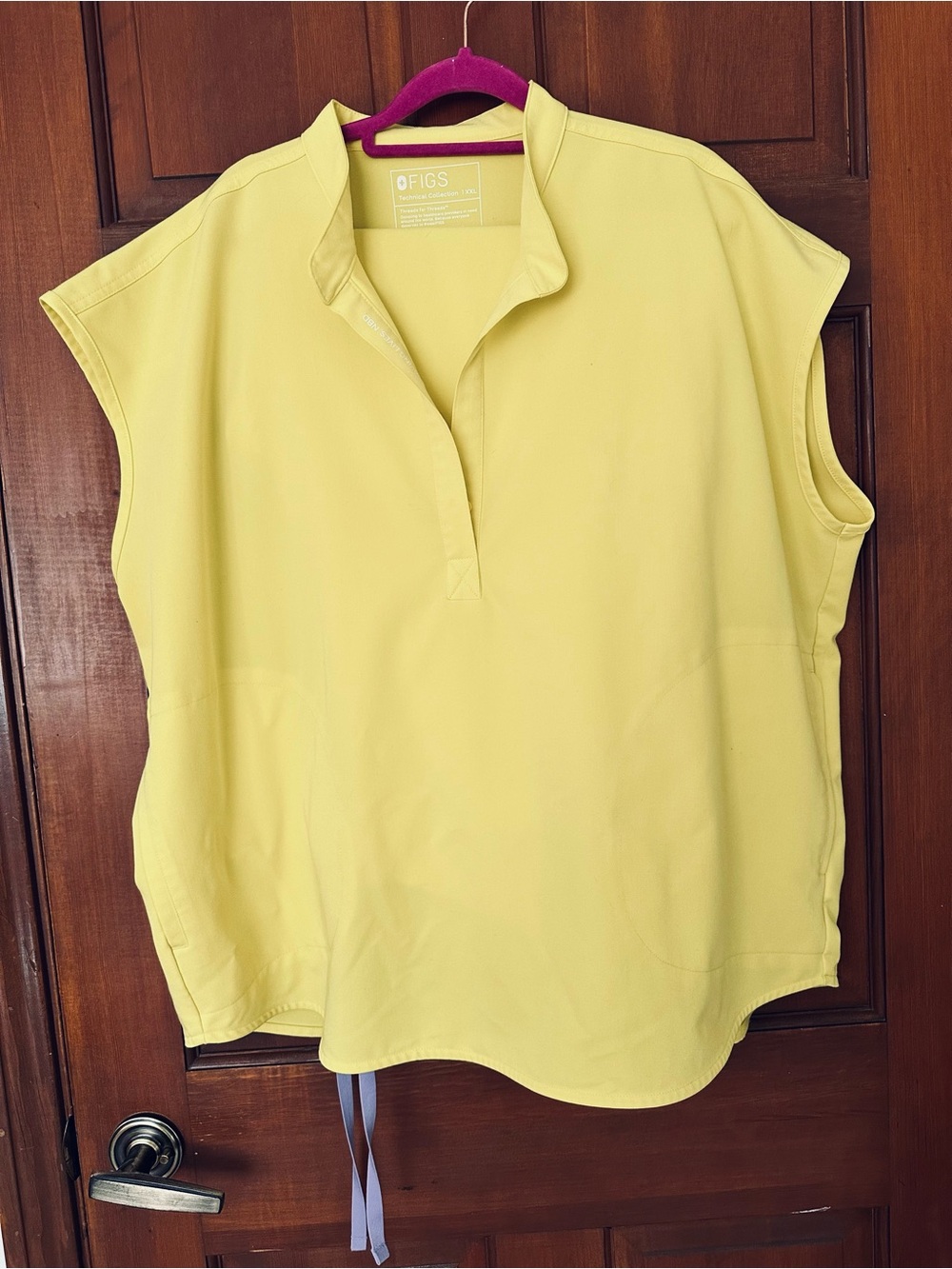 FIGS Rafaela/Jogger set in Lifesaver Yellow